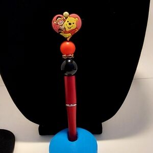 Whinnie-The-Pooh And Tigger Heart Pen